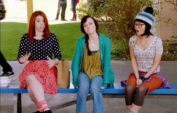 Tamara (Jillian Rose Reed), Jenna (Ashley Rickards) et Ming (Jessica Lu)